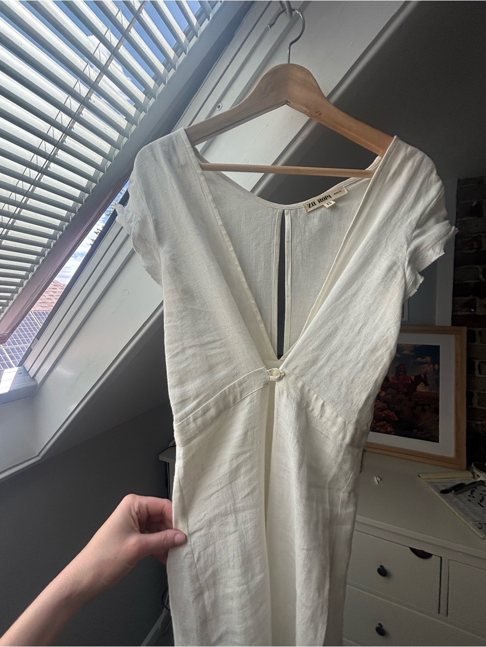 Zii Ropa Linen Deep-V White Midi Oly Dress - Picture 6 of 8